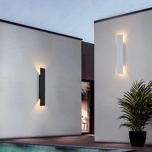 Lumaire DuoGlow™ Outdoor LED Wall Light